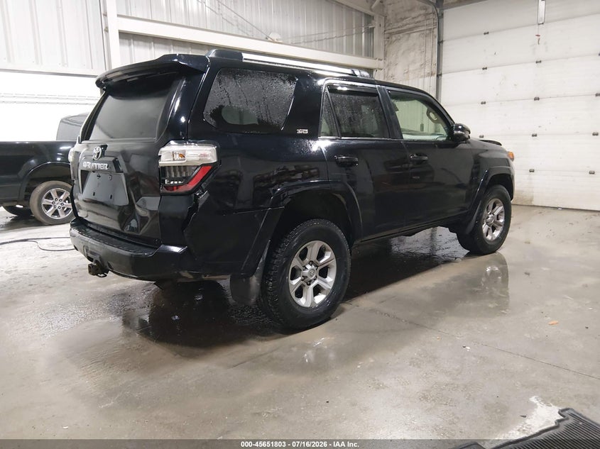 2021 TOYOTA 4RUNNER auction photo 4