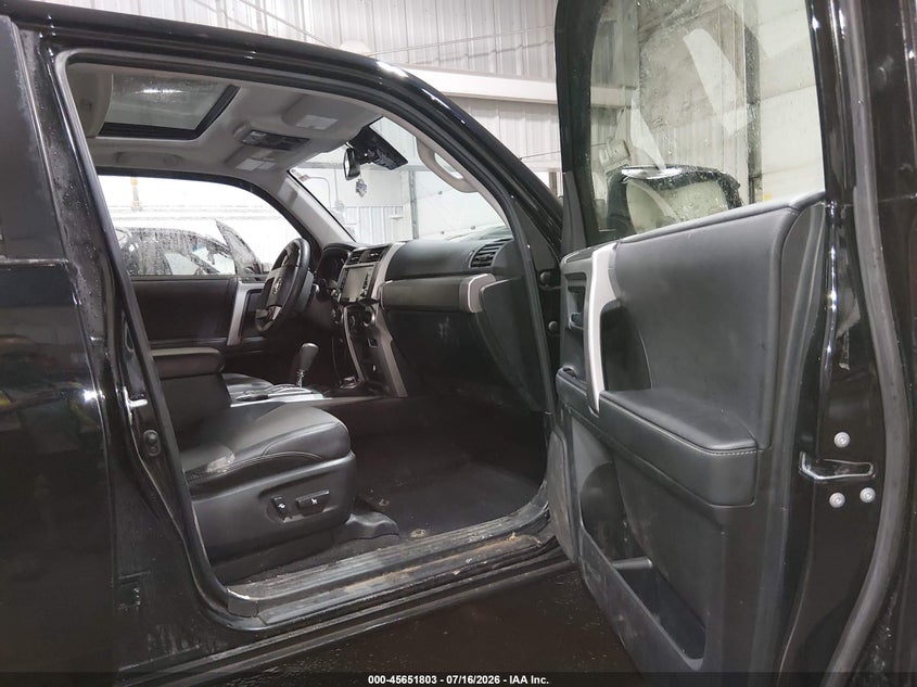 2021 TOYOTA 4RUNNER auction photo 5