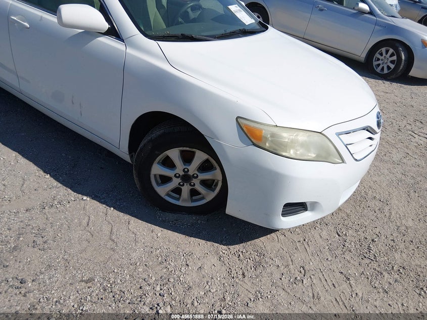 2011 TOYOTA CAMRY auction photo 6