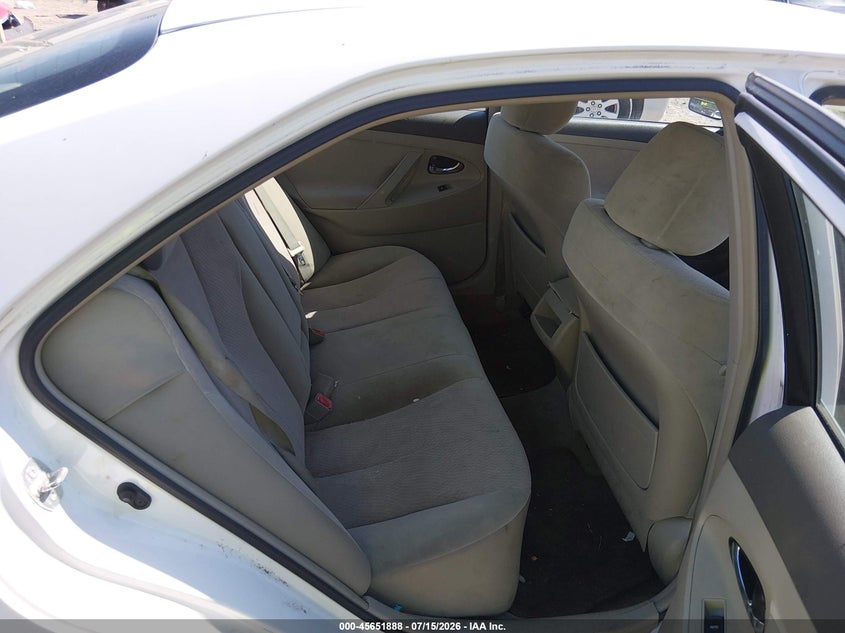 2011 TOYOTA CAMRY auction photo 8