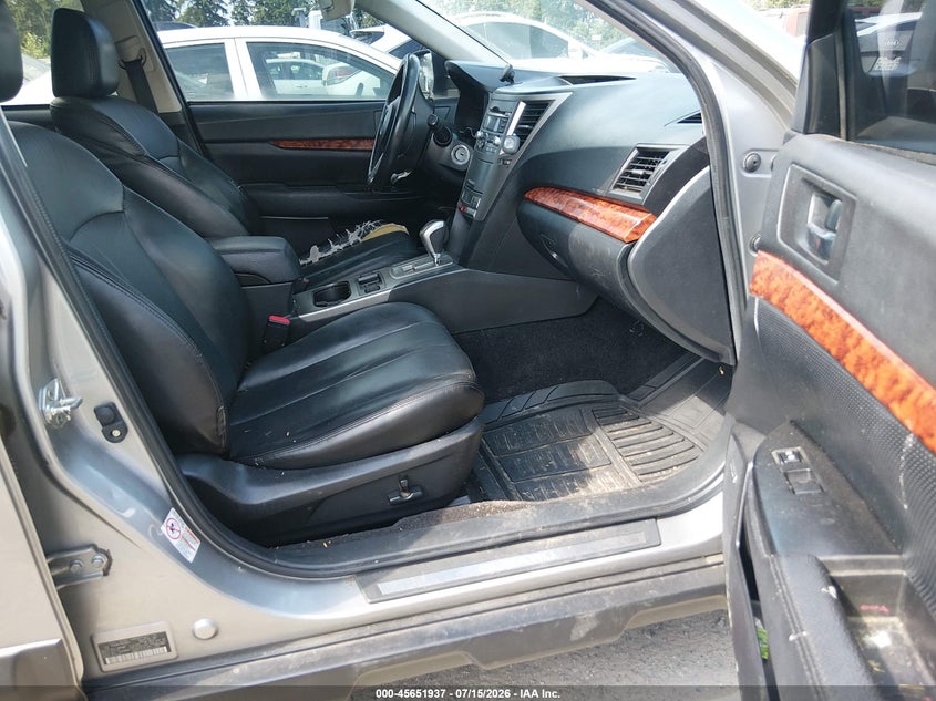 2011 SUBARU OUTBACK auction photo 5