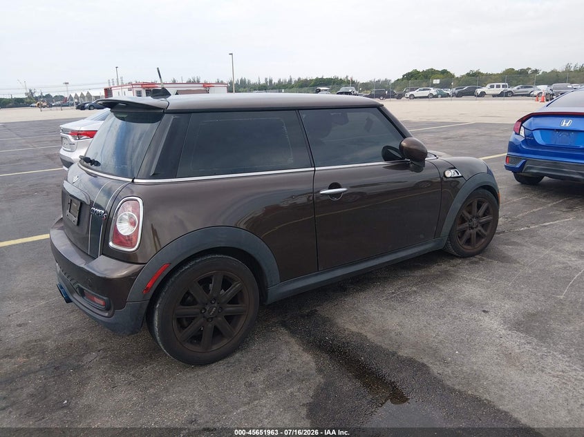 2011 Mini Cooper S VIN: WMWSV3C56BTY20410 Lot: 45651963