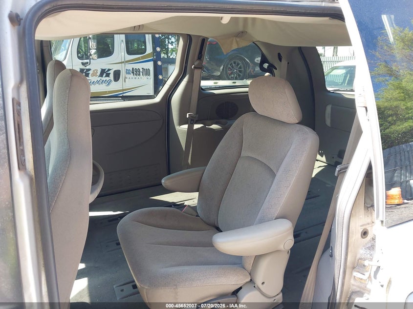 2003 Chrysler Voyager Lx VIN: 1C4GJ45393B118420 Lot: 45652007