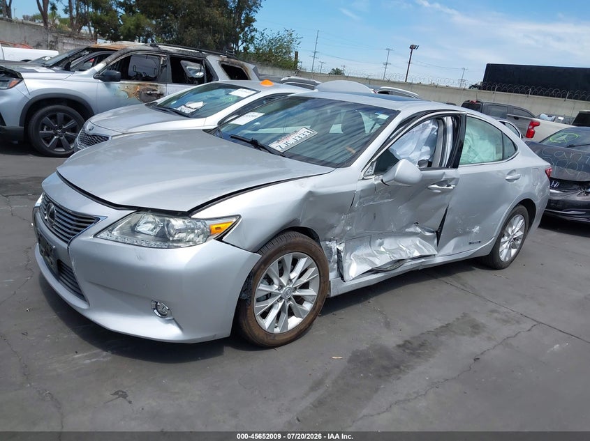 Vin: jthbw1gg0f2083022, lot: 46150564, lexus es 300h 20152