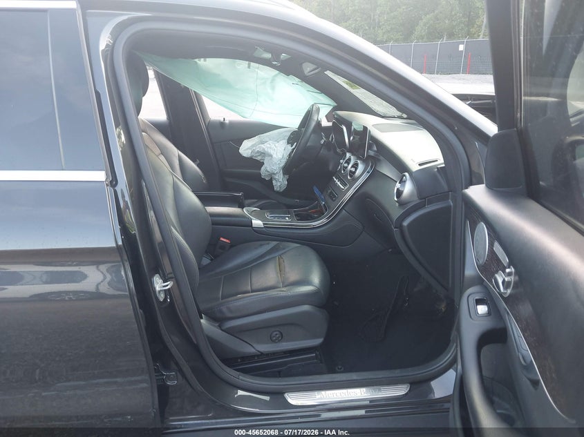 2020 MERCEDES-BENZ GLC 300 auction photo 5