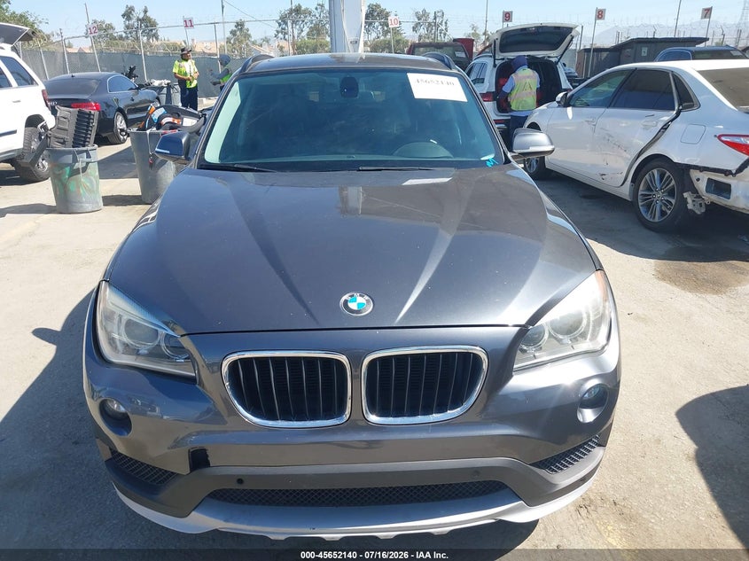 2015 BMW X1 Sdrive28I VIN: WBAVM1C58FV318402 Lot: 45652140