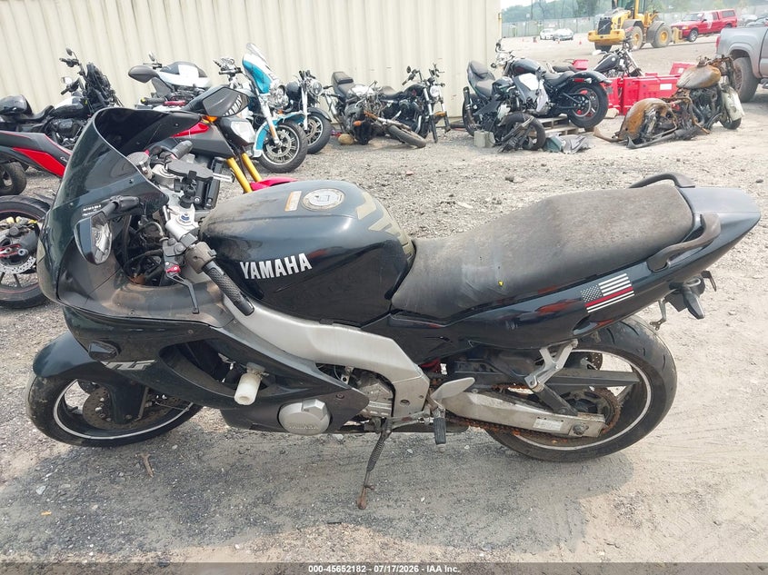 2001 Yamaha Yzf600 R VIN: JYA5AHE011A027970 Lot: 45652182