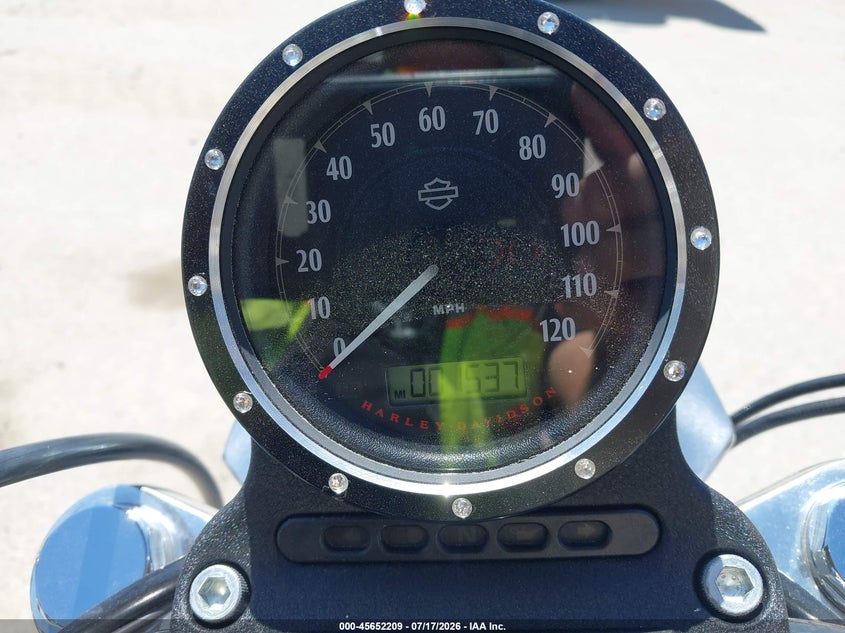 2015 Harley-Davidson Xl883 Superlow VIN: 1HD4CR21XFC438226 Lot: 45652209
