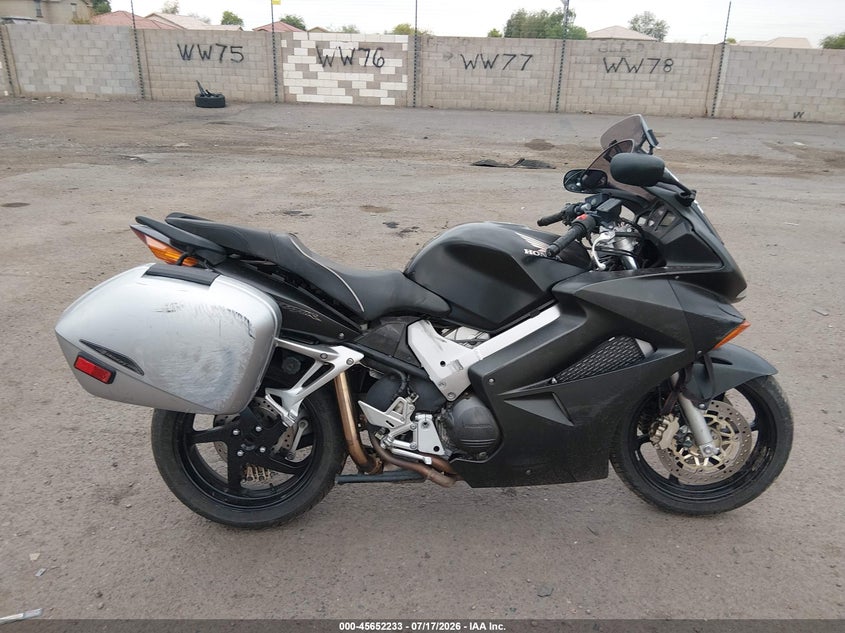 2004 Honda Vfr800 A VIN: JH2RC46434M600162 Lot: 45652233