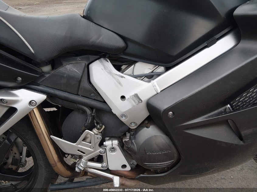 2004 Honda Vfr800 A VIN: JH2RC46434M600162 Lot: 45652233