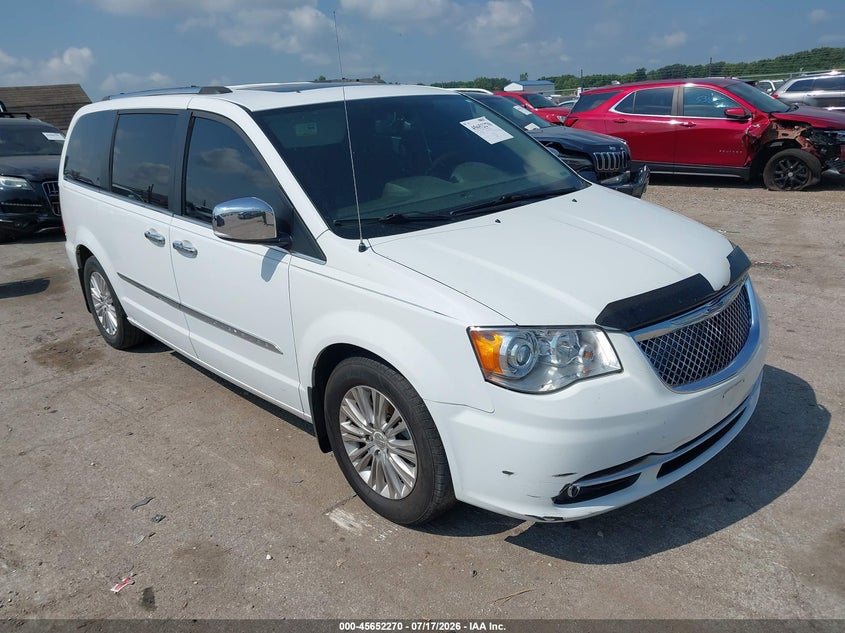 2014 CHRYSLER TOWN & COUNTRY auction photo 1