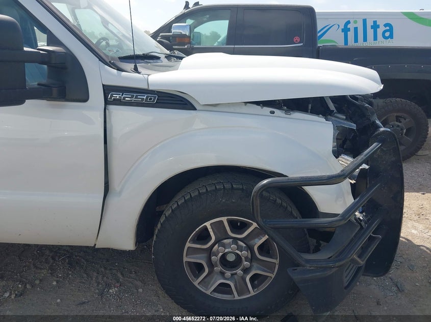 2016 FORD F-250 auction photo 6