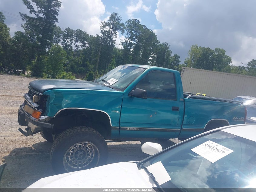 1994 Chevrolet Gmt-400 K1500 VIN: 1GCEK14K1RZ145106 Lot: 45652365