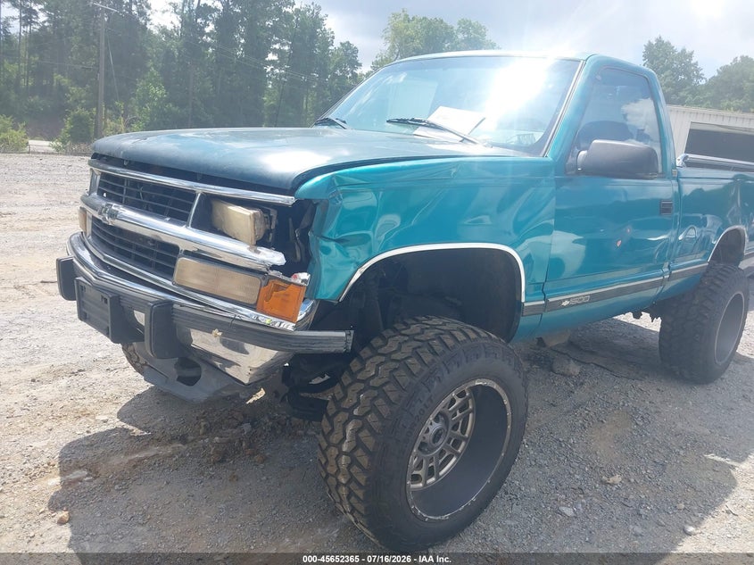 1994 Chevrolet Gmt-400 K1500 VIN: 1GCEK14K1RZ145106 Lot: 45652365