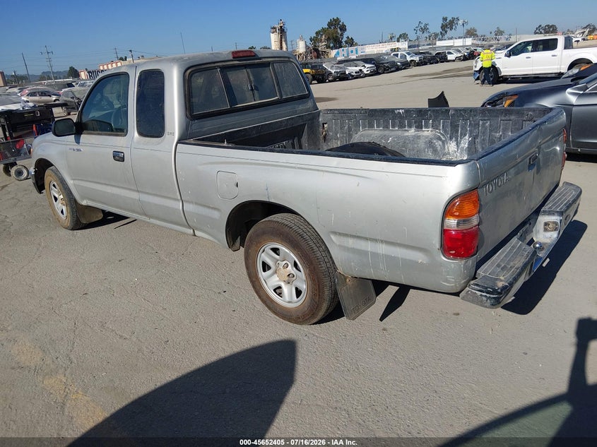 2004 TOYOTA TACOMA auction photo 3
