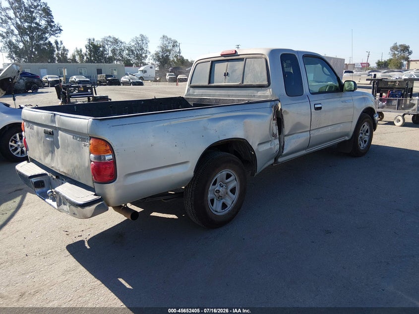 2004 TOYOTA TACOMA auction photo 4