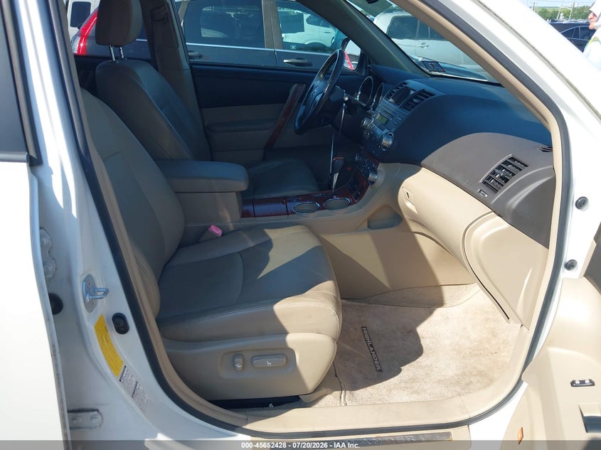 2008 Toyota Highlander Limited VIN: JTEES42A282104692 Lot: 45652428