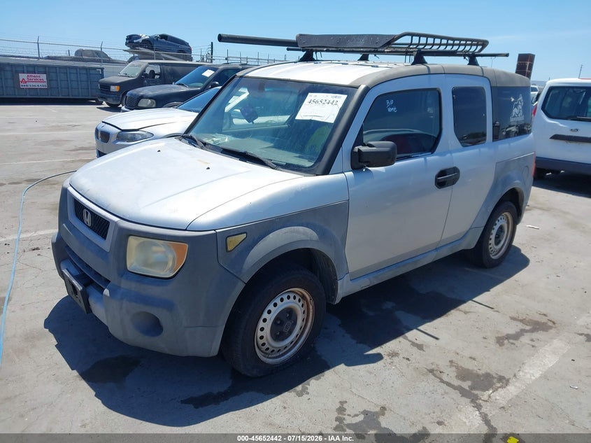 2003 Honda Element, Normal Wear & Tear, IAAI, VIN 5J6YH18263L006325 — photo 2