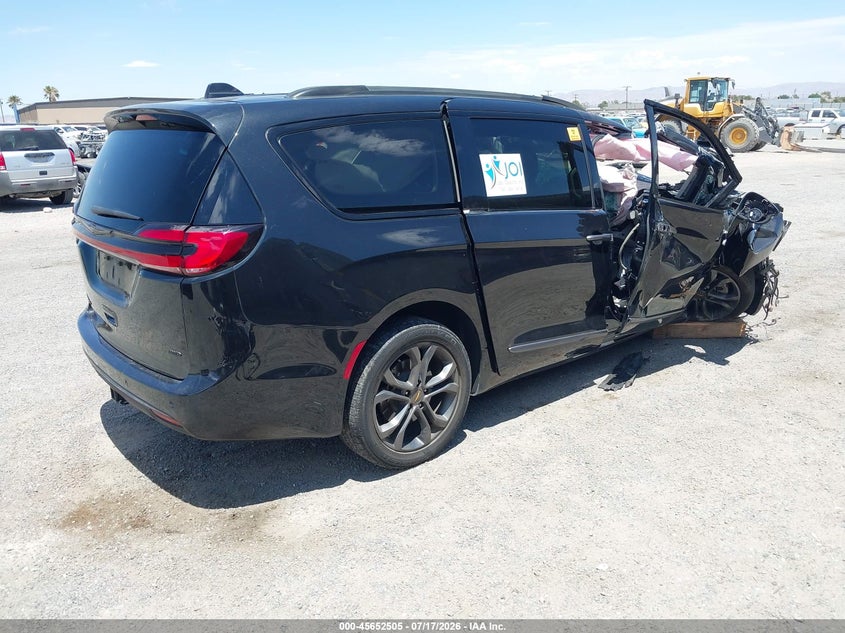 2023 Chrysler Pacifica Touring L Awd VIN: 2C4RC3BG9PR585476 Lot: 45652505