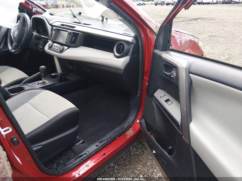 2017 TOYOTA RAV4 auction photo 5