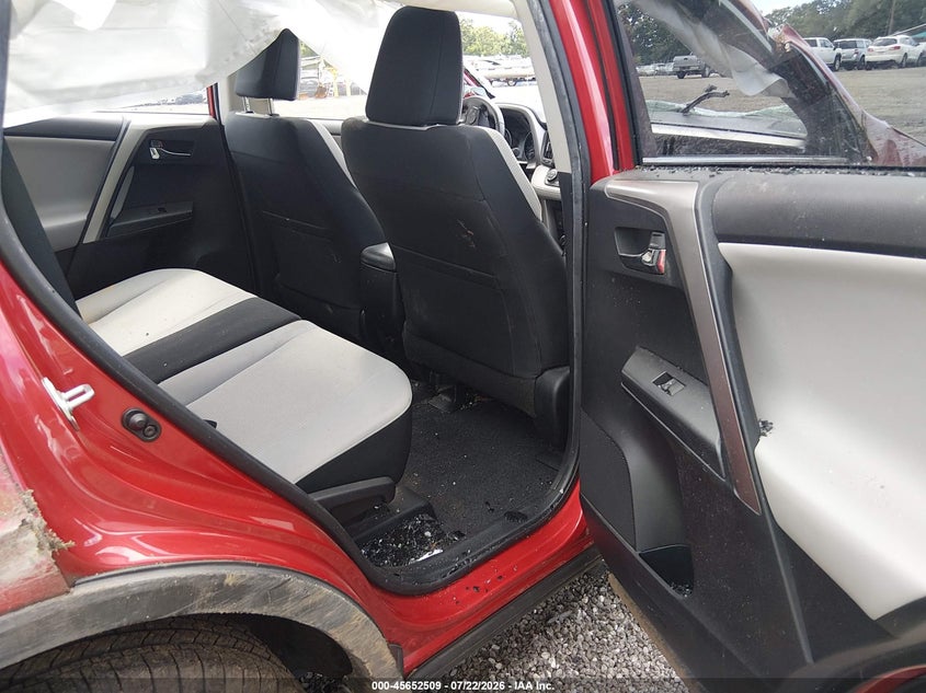 2017 TOYOTA RAV4 auction photo 8