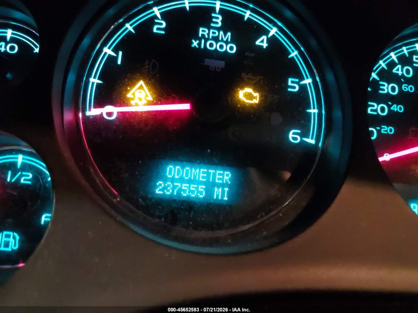 2007 Chevrolet Suburban Lt VIN: 1GNFK16347J241910 Lot: 45652583