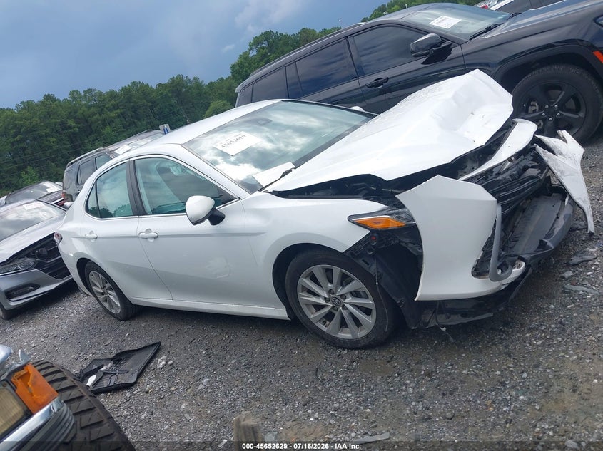 TOYOTA CAMRY - zdjęcie 12