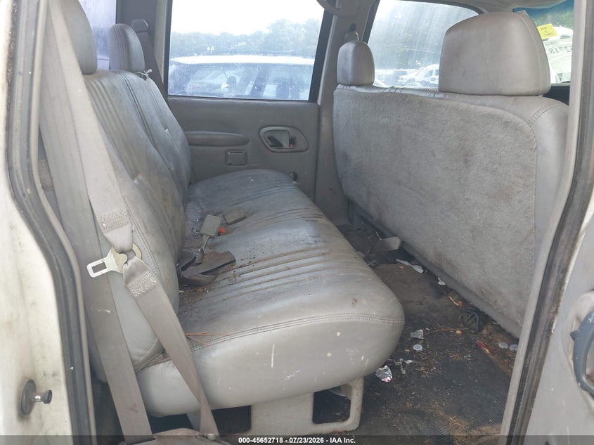 GMC SIERRA 3500 2000 VIN 1GTGC33R9YF431642