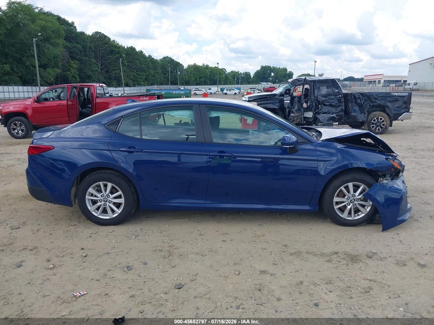 TOYOTA CAMRY - zdjęcie 13