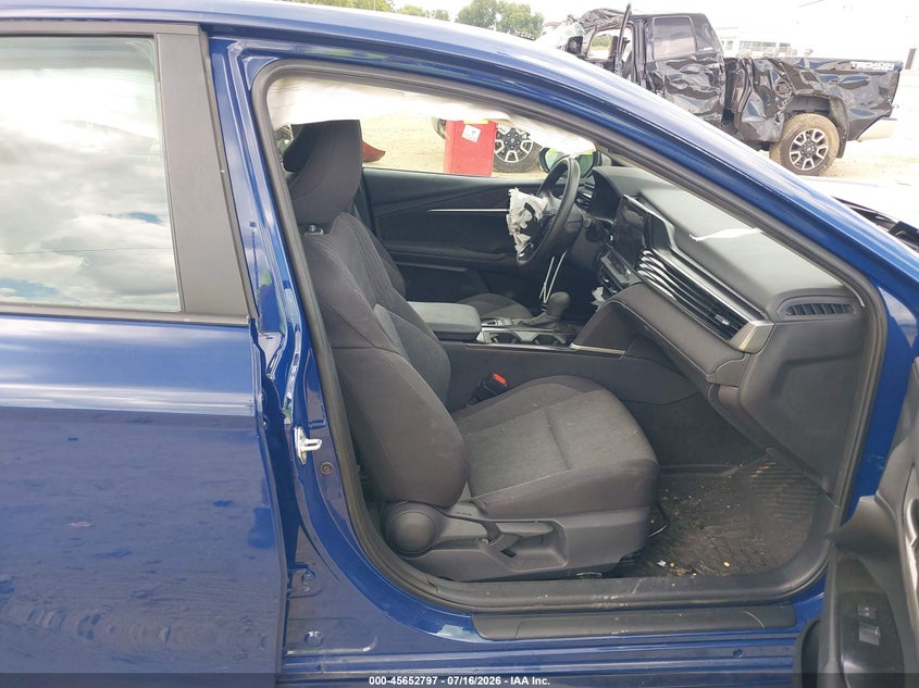 TOYOTA CAMRY - zdjęcie 5