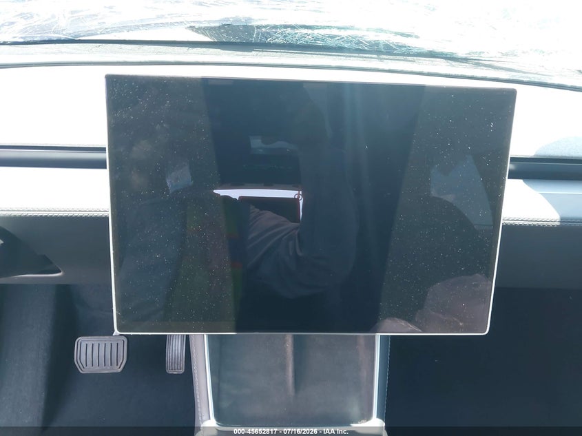 TESLA MODEL Y 2026 VIN 7SAYGDEE0TF577761