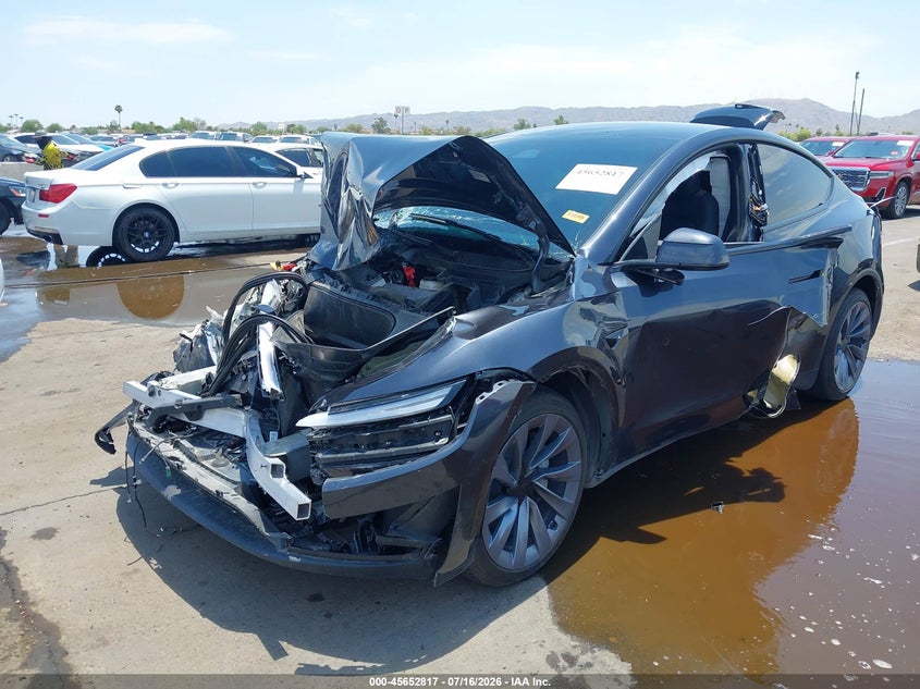 Vin: 7saygdee0tf577761, lot: 46151372, tesla model y all-wheel drive/long range launch series/premium all-wheel drive 20262