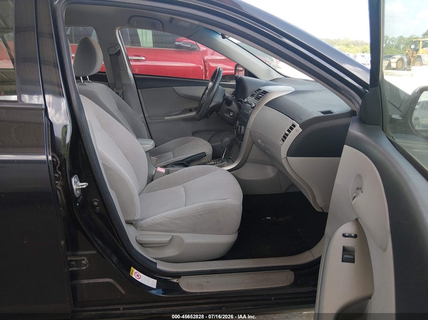 2011 TOYOTA COROLLA auction photo 5