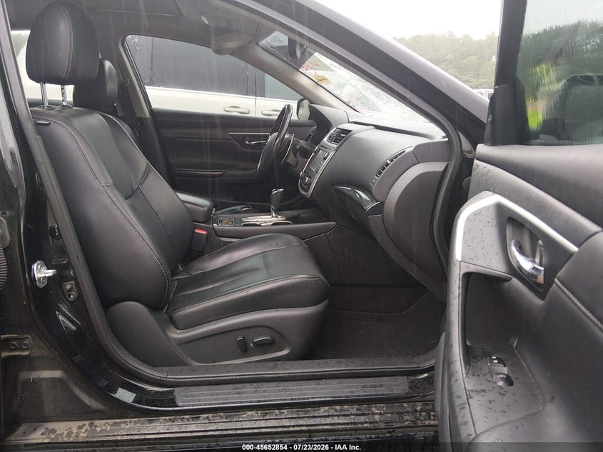 2017 NISSAN ALTIMA auction photo 5