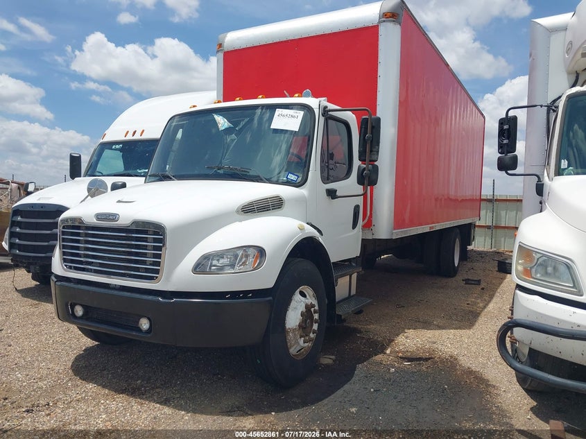 2005 FREIGHTLINER M2 auction photo 2
