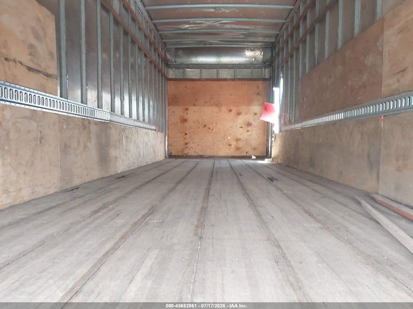 2005 FREIGHTLINER M2 auction photo 7