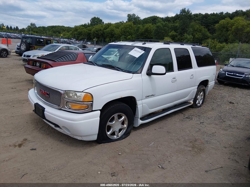 2003 GMC YUKON XL 1500 auction photo 2