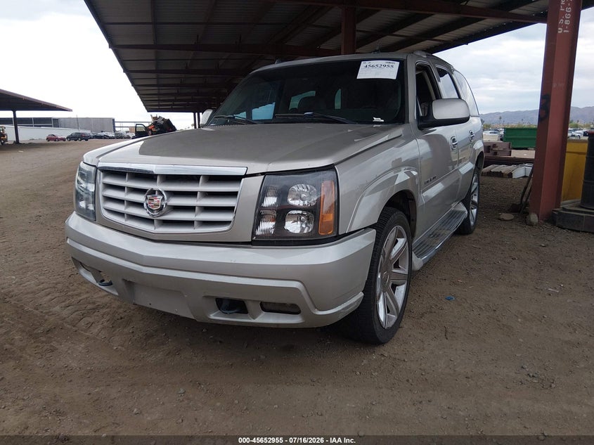 2004 CADILLAC ESCALADE auction photo 2