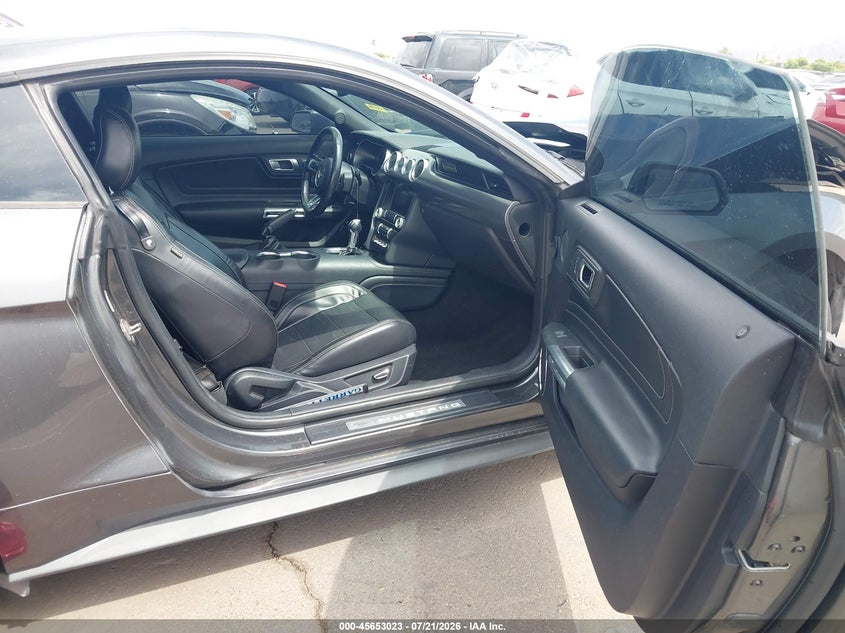 2019 FORD MUSTANG auction photo 5
