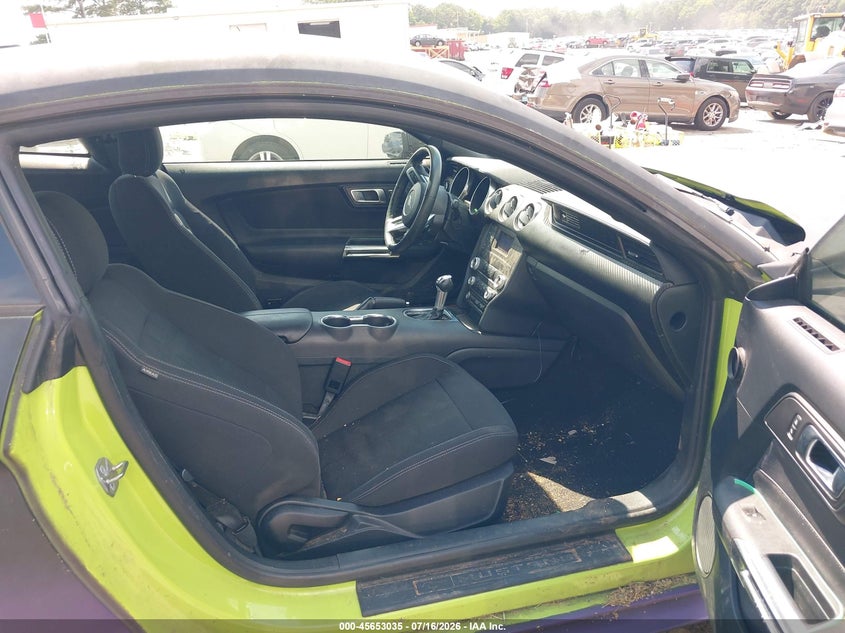 2020 FORD MUSTANG auction photo 5