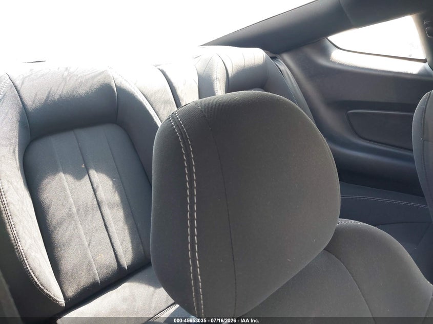 2020 FORD MUSTANG auction photo 8