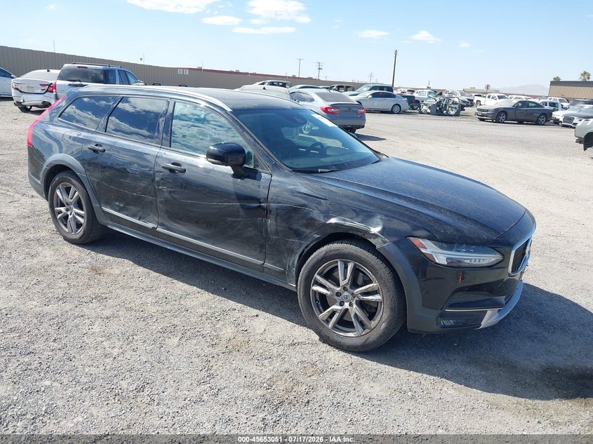 2018 VOLVO V90 CROSS COUNTRY auction photo 1