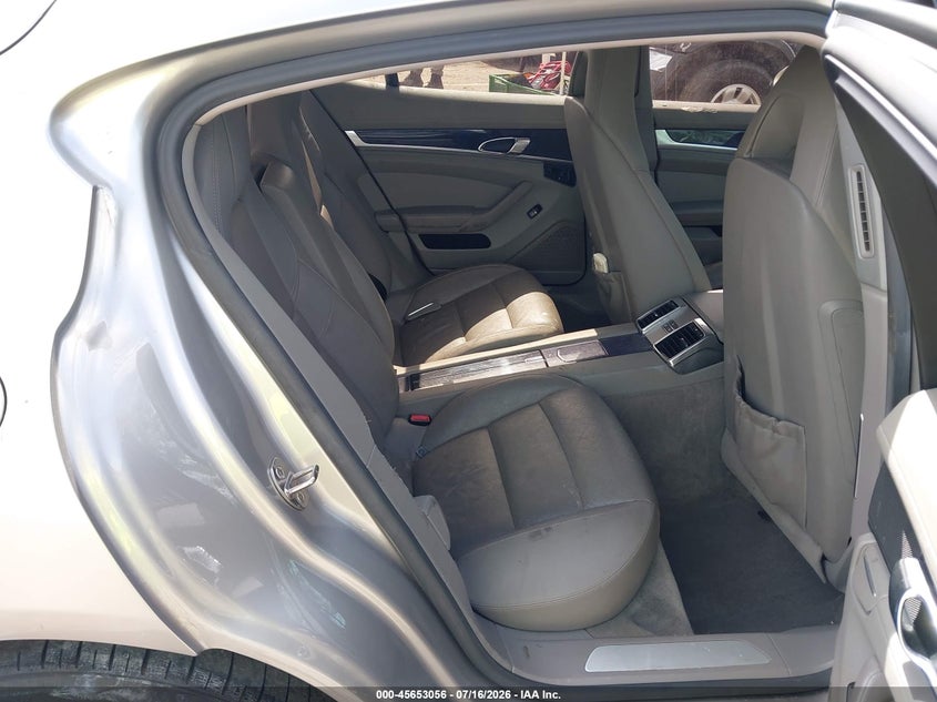 2013 Porsche Panamera 4 VIN: WP0AA2A70DL011321 Lot: 45653056