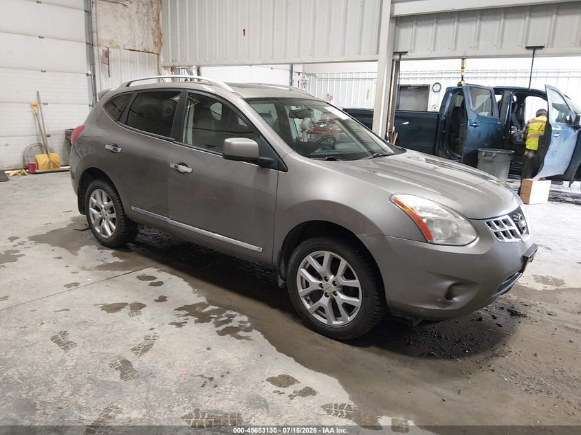 2011 NISSAN ROGUE SV