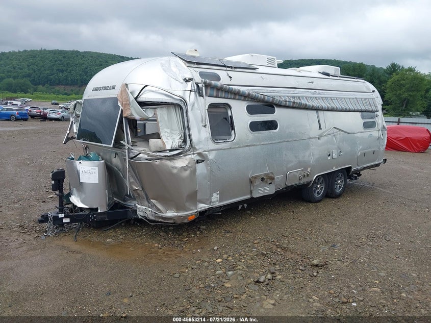 2022 AIRSTREAM 28RB auction photo 2