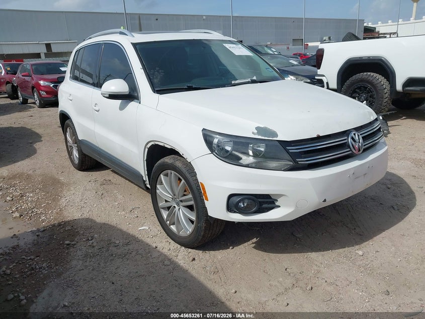 2014 VOLKSWAGEN TIGUAN auction photo 1