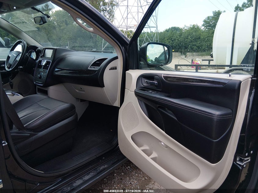 2015 Chrysler Town & Country Touring VIN: 2C4RC1BG4FR603109 Lot: 45653339