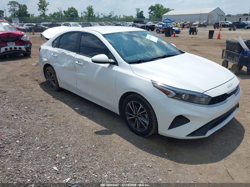 Vin: 3kpf24ad4pe611938, lot: 46152002, kia forte lxs 2023 img_1