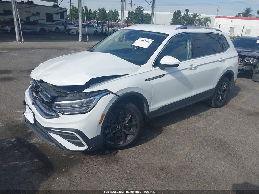 2024 Volkswagen Tiguan 2.0T Se/2.0T Wolfsburg Edition, Right Front, IAAI, VIN 3VV3B7AX0RM096901 — photo 2