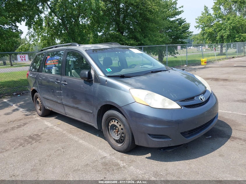 2010 Toyota Sienna Ce
